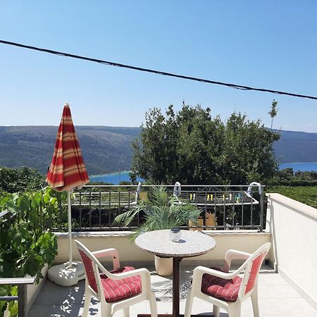 Accommodation Lily Vrana  Exterior foto