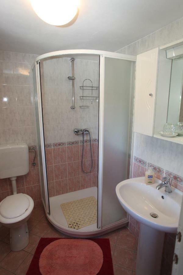 Accommodation Lily Vrana  Exterior foto